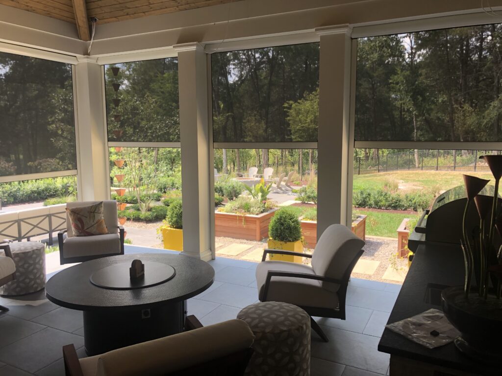 Recessed screens hidden in posts(inside)